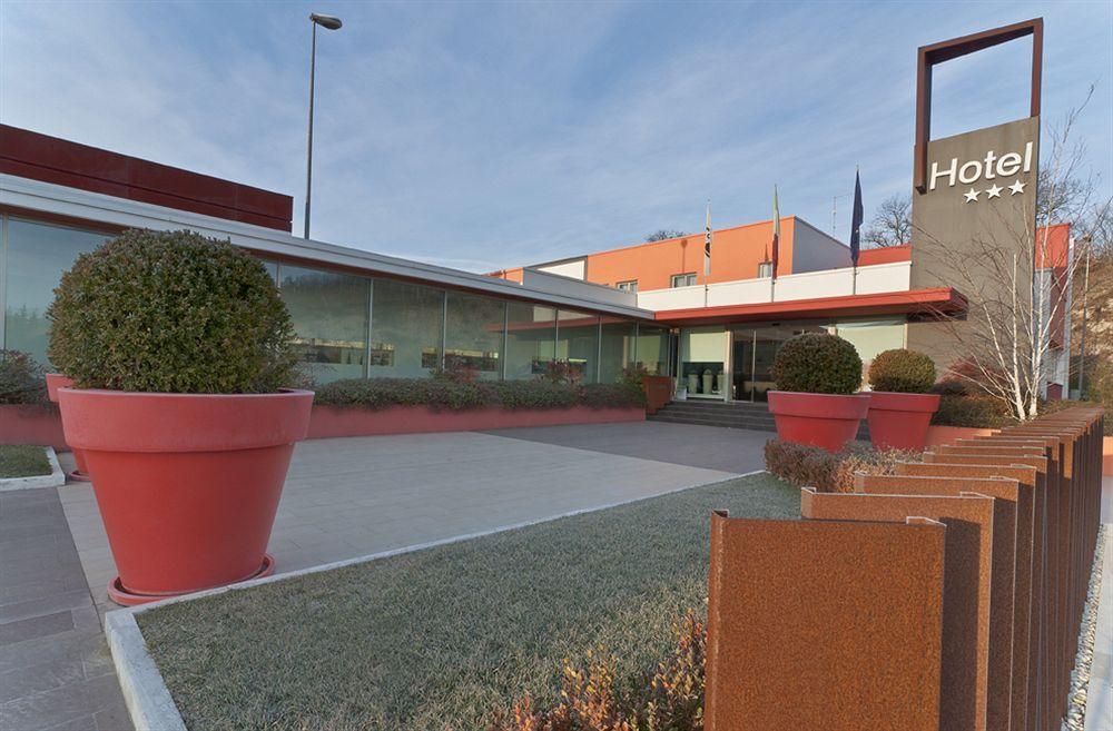 Hotel Cluentum Tolentino Buitenkant foto