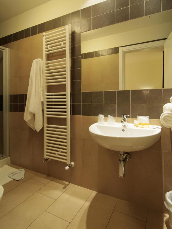 Hotel Cluentum Tolentino Kamer foto